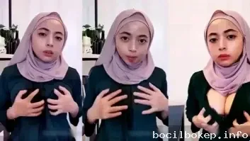 Cewek cantik tetek gede pamer body kirim ke pacar