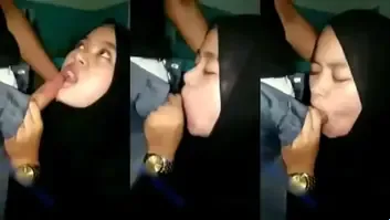 Hijabers Ketagihan Peju Sepong Kontol Keras Asyik